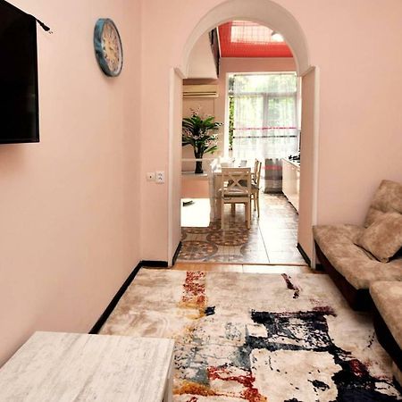 Dani Home Tbilisi Eksteriør billede